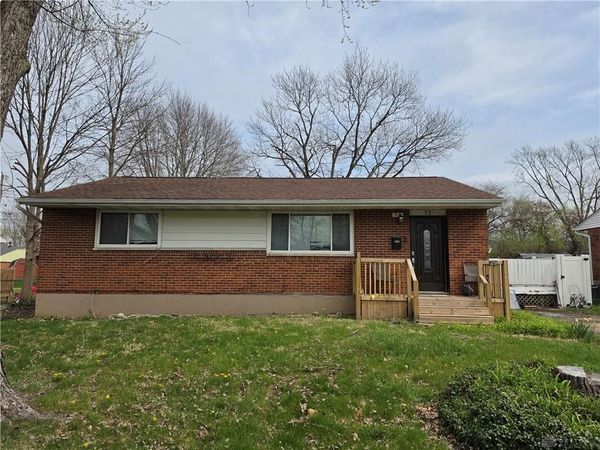 30 Whispering Drive, Trotwood, OH 45426