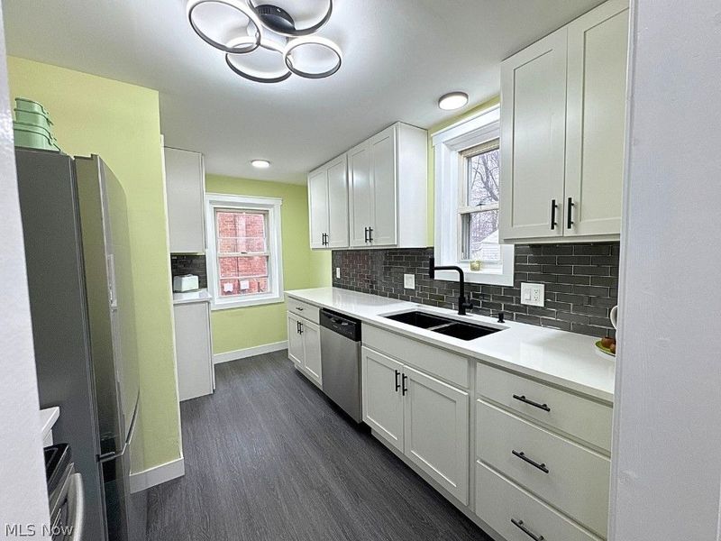 22000 Kennison Avenue, Euclid, OH 44123 Photo 14