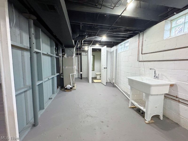 22000 Kennison Avenue, Euclid, OH 44123 Photo 39