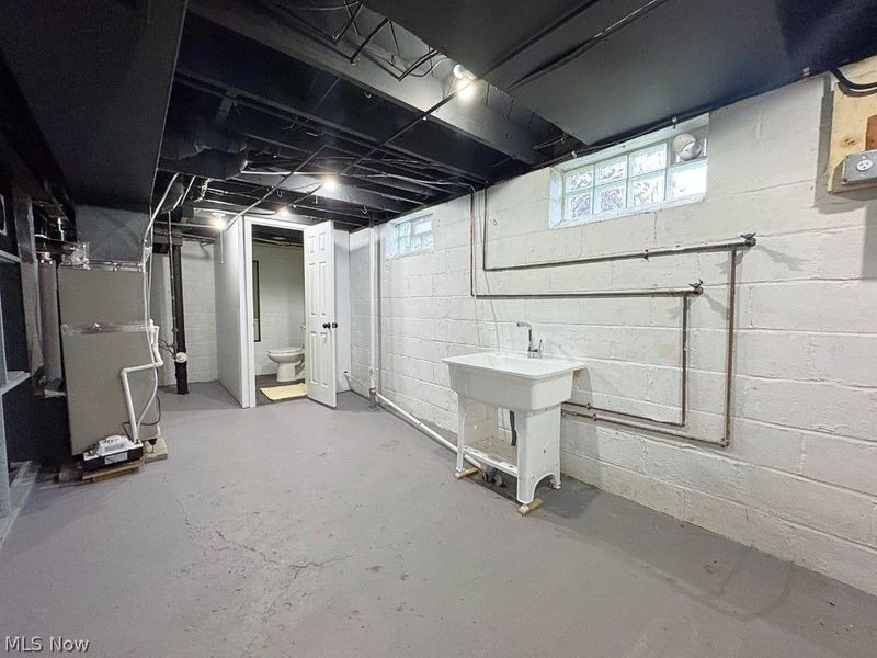 22000 Kennison Avenue , Euclid, OH 44123 Photo 40