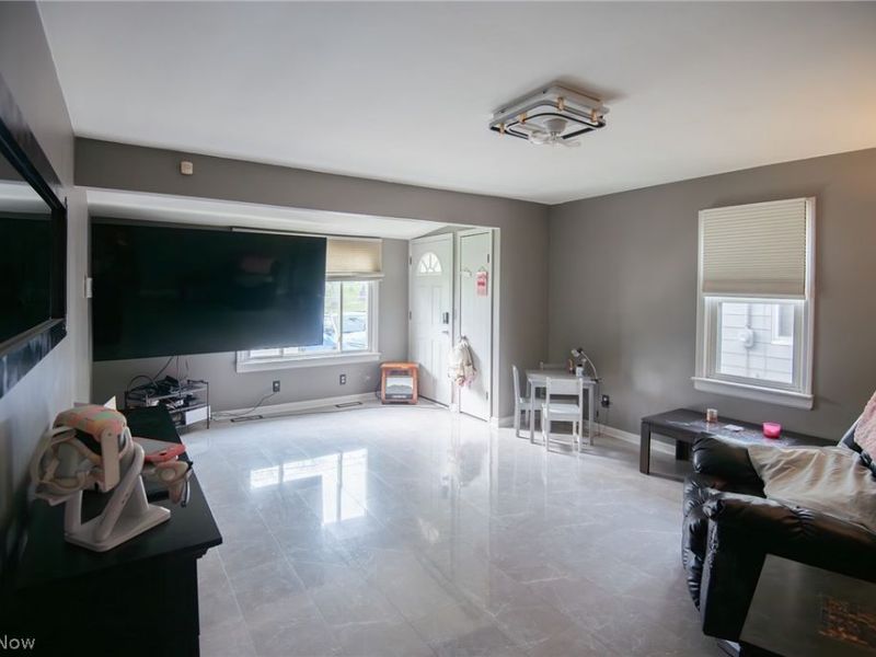 69 S Belle Vista Avenue , Youngstown, OH 44509 Photo 14