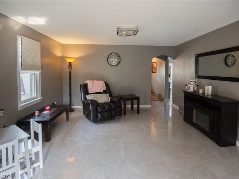 69 S Belle Vista Avenue , Youngstown, OH 44509 Photo 15