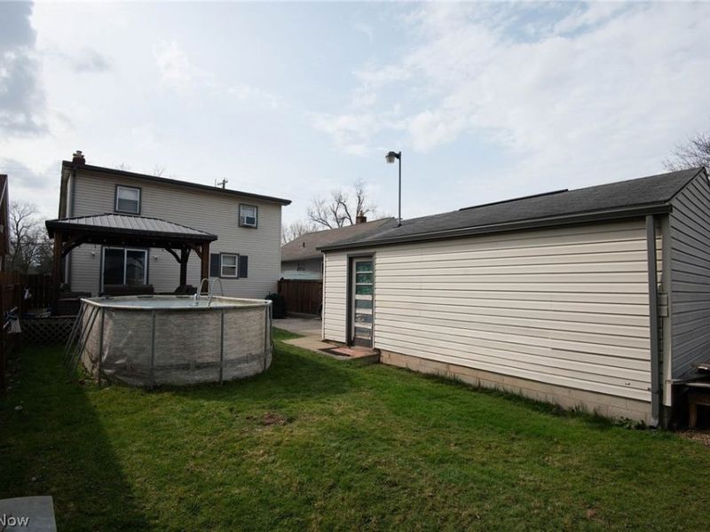 69 S Belle Vista Avenue , Youngstown, OH 44509 Photo 8