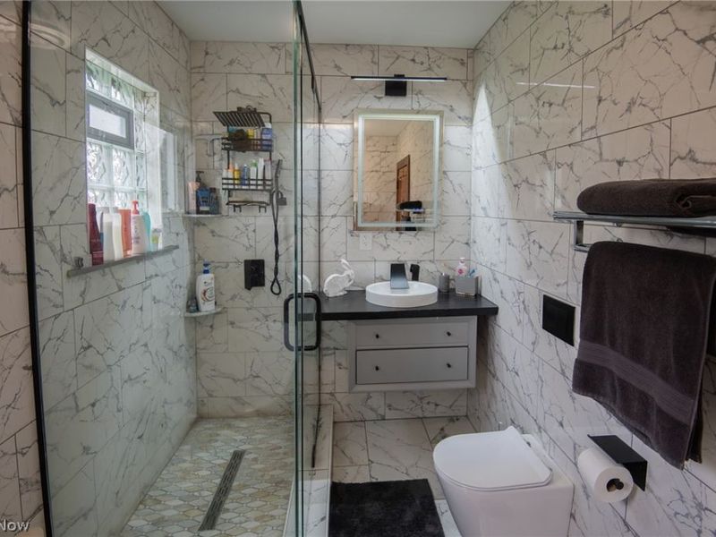 2816 Hoagland Blackstub Road , Cortland, OH 44410 Photo 12