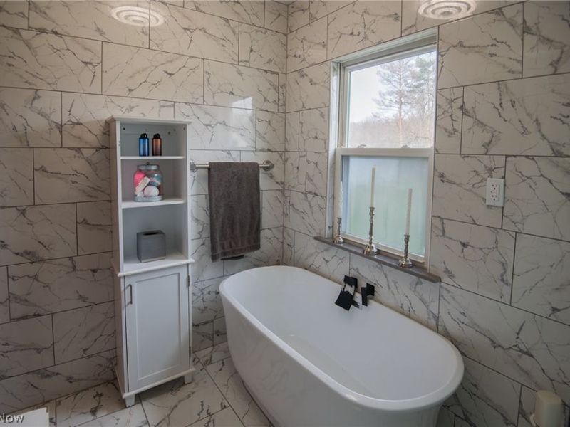 2816 Hoagland Blackstub Road , Cortland, OH 44410 Photo 13