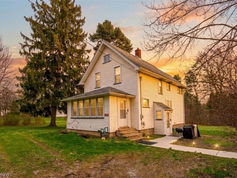 2816 Hoagland Blackstub Road, Cortland, OH 44410 Photo 3