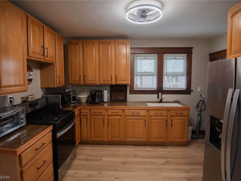 2816 Hoagland Blackstub Road , Cortland, OH 44410 Photo 6