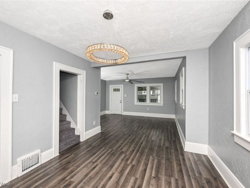 103 Norwood Street , Barberton, OH 44203 Photo 10