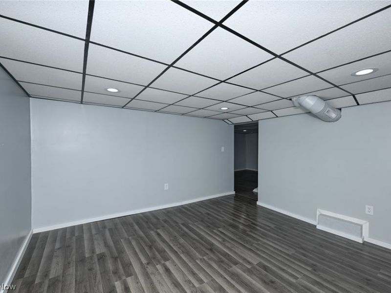 103 Norwood Street , Barberton, OH 44203 Photo 37