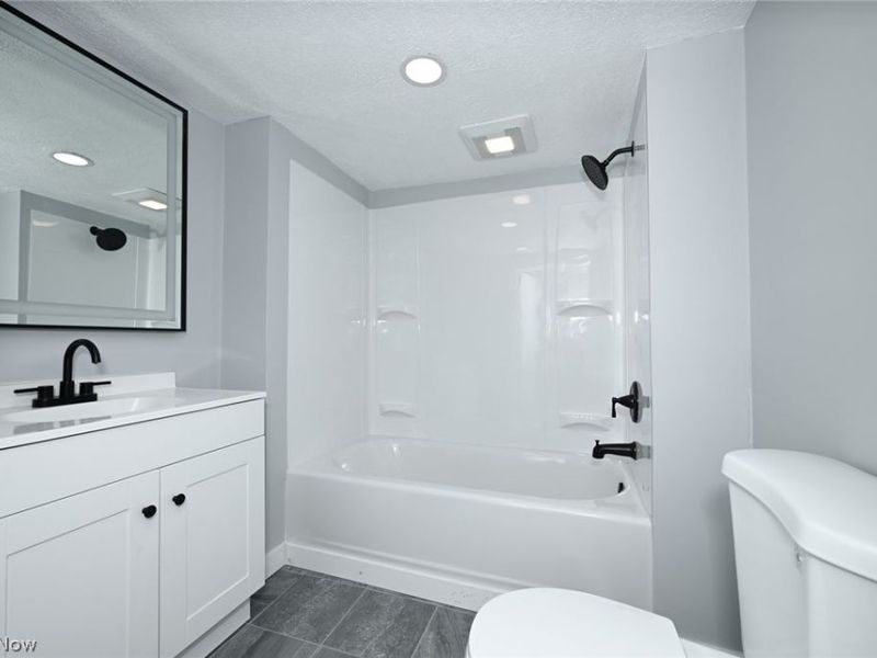 103 Norwood Street , Barberton, OH 44203 Photo 38