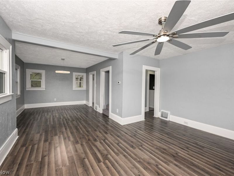 103 Norwood Street , Barberton, OH 44203 Photo 9