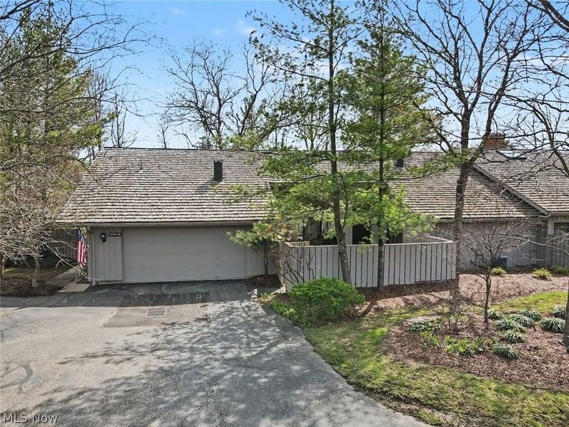 270-26 Hawthorne Drive , Aurora, OH 44202 Photo 1