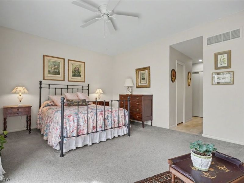 270-26 Hawthorne Drive , Aurora, OH 44202 Photo 7