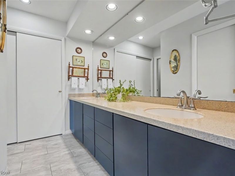 270-26 Hawthorne Drive , Aurora, OH 44202 Photo 9