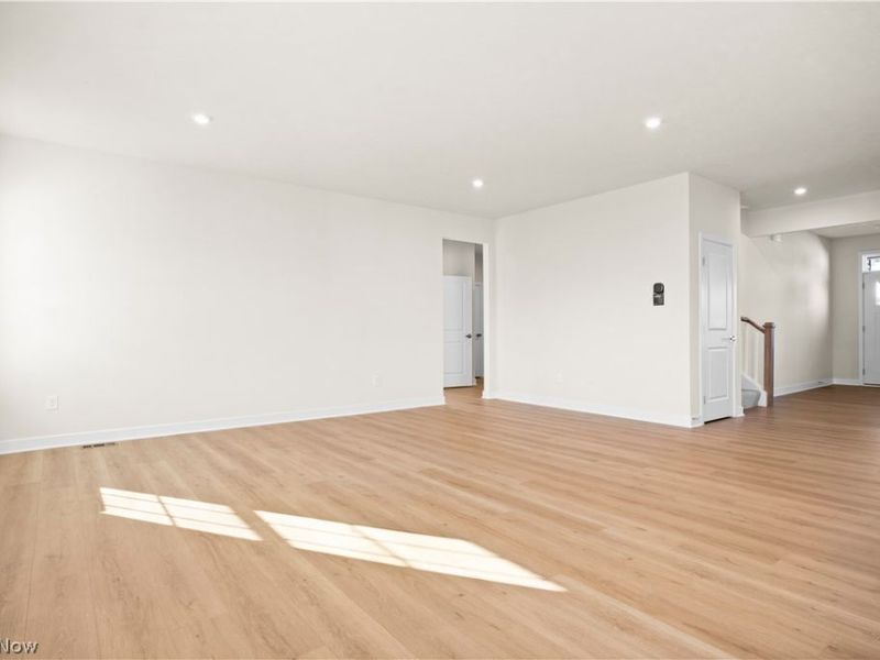 2032 Viewpointe Court , Columbia Station, OH 44028 Photo 9