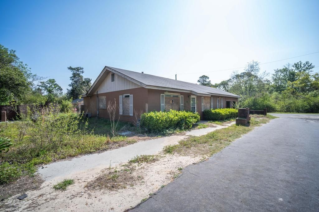 49 Collins Street, Mc Rae, GA 31055 Main Photo