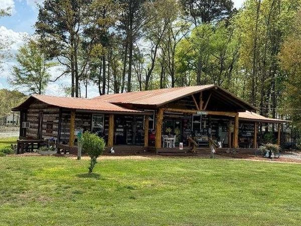 500 County Rd 496, Centre, AL 35960