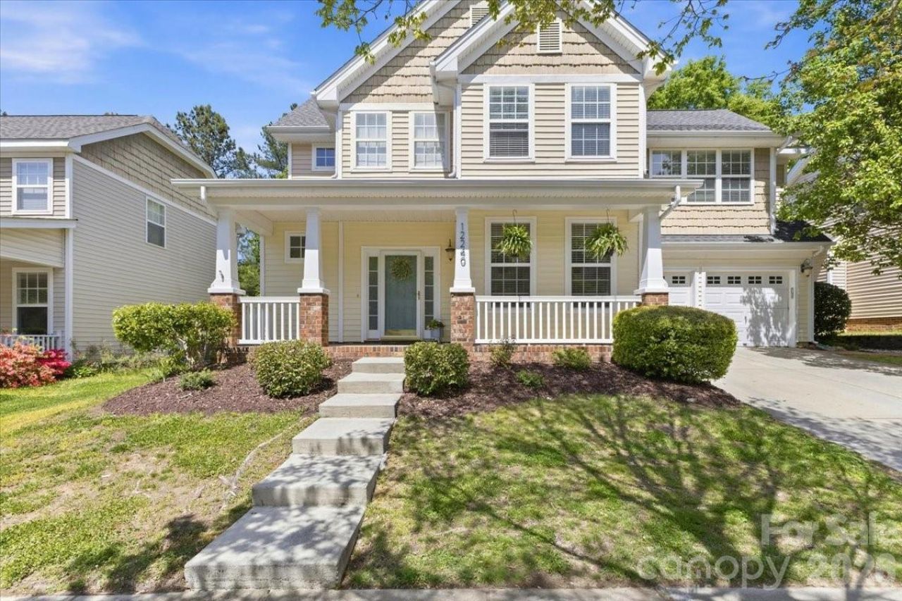 12240 Fullerton Court, Charlotte, NC 28214 Main Photo