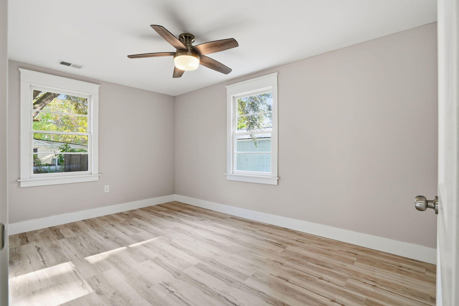 1855 Dogwood Road Photo 10