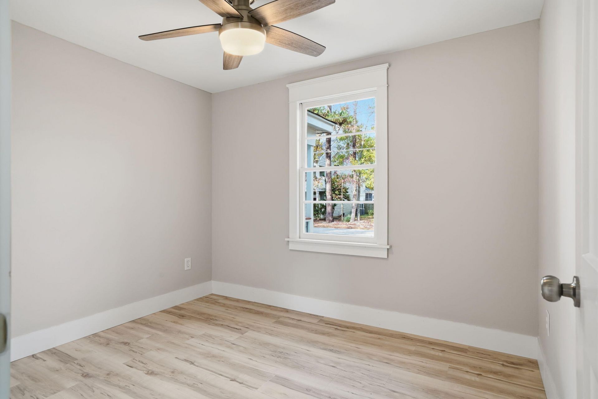 1855 Dogwood Road Photo 11