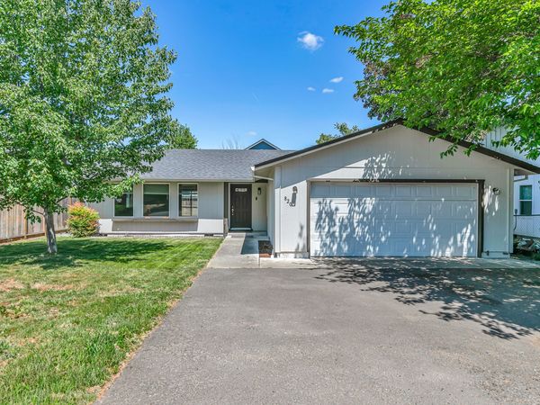 820 Garfield Street, Medford, OR 97501