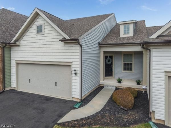 39 Redmon Road, Raritan, NJ 08822