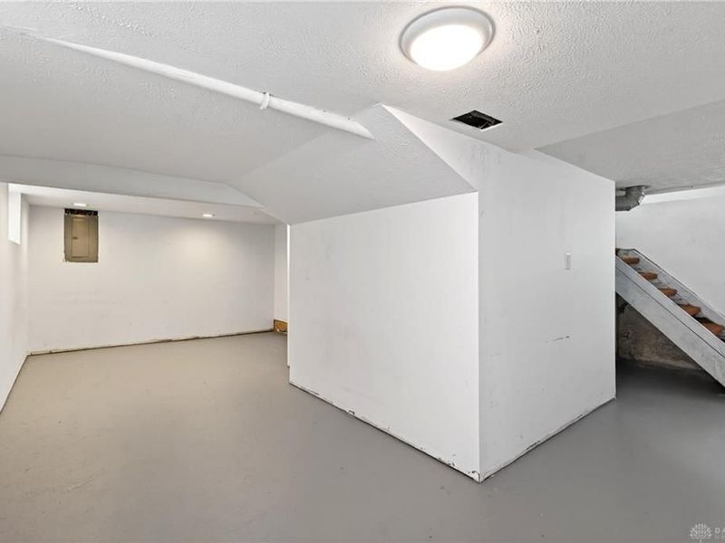 3054 Mesmer Avenue, Dayton, OH 45410 Photo 26