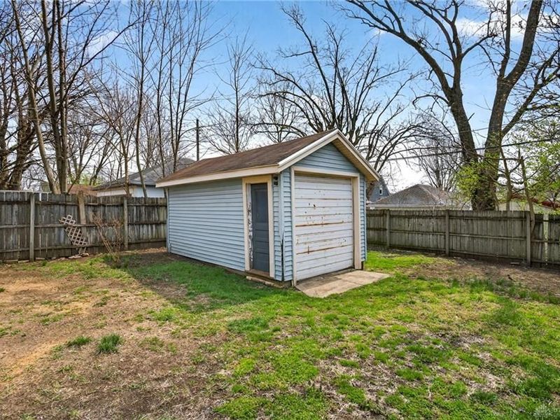 3054 Mesmer Avenue, Dayton, OH 45410 Photo 32