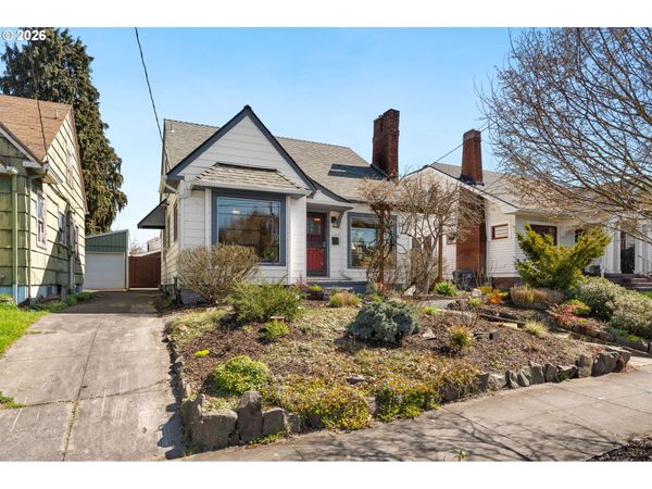 7024 N ALBINA N AVE, Portland, OR 97217