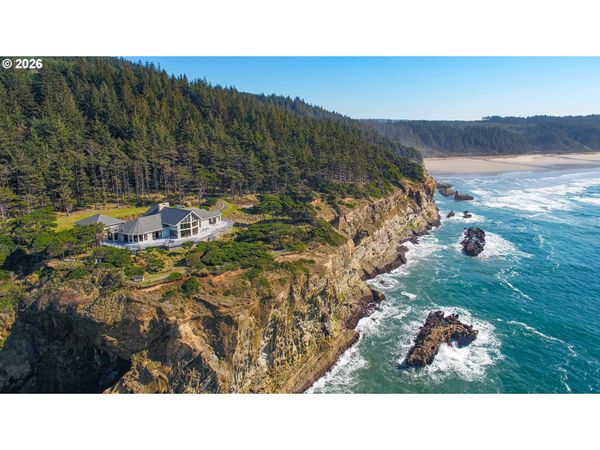 88515 Pacific Surf, Bandon, OR 97411