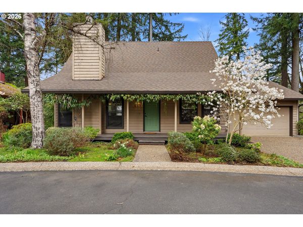 653 SW TANGLEWOOD CIR, McMinnville, OR 97128