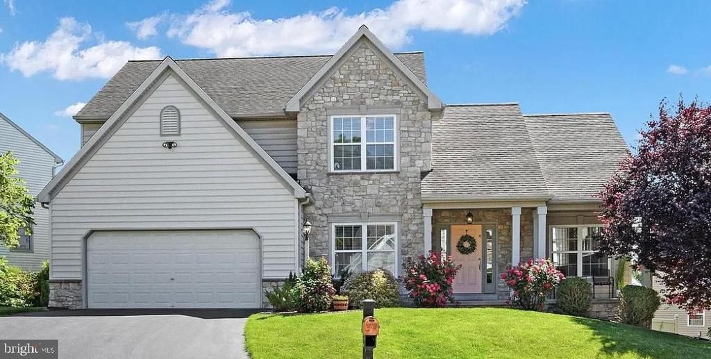 919 HEDGEWYCK LANE , ELIZABETHTOWN, PA 17022