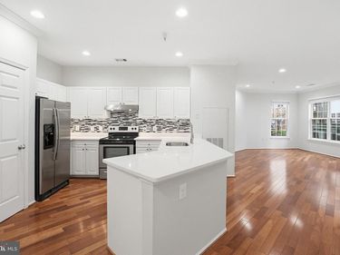 3003 NICOSH CIRCLE, Unit 3109, FALLS CHURCH, VA 22042