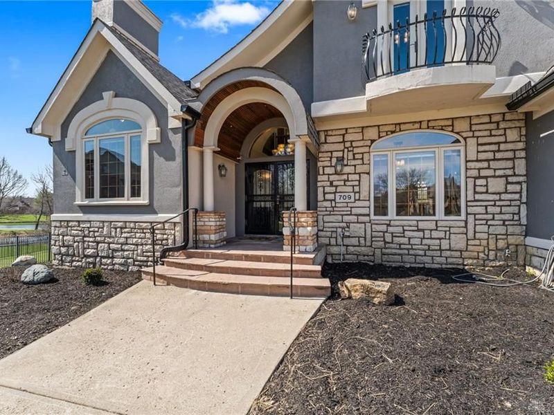 709 Brookmeade Court, Beavercreek, OH 45434 Photo 4