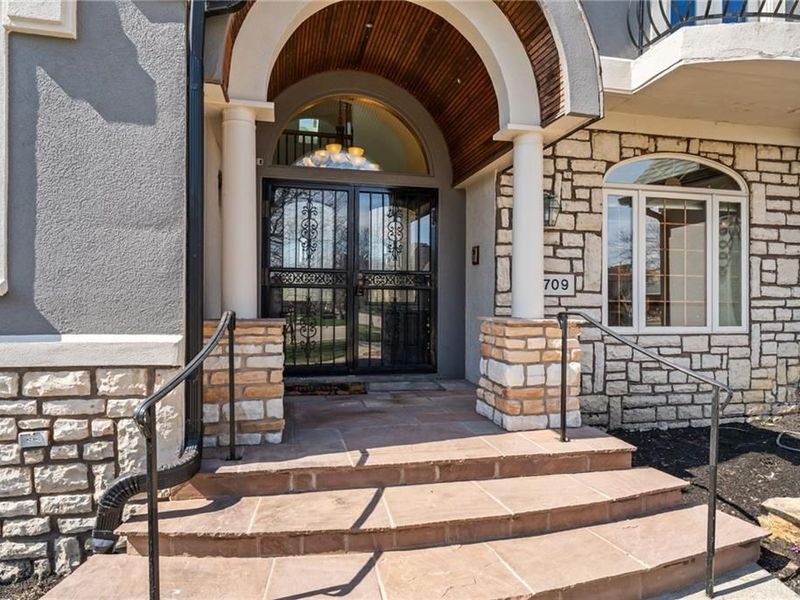 709 Brookmeade Court, Beavercreek, OH 45434 Photo 5