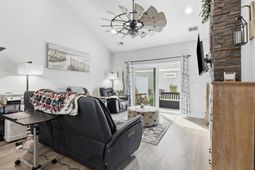 163 Machrie Loop  photo 4