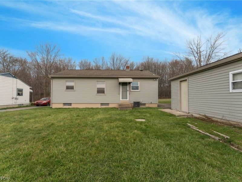 1859 Mathews Road, Poland, OH 44514 Photo 8