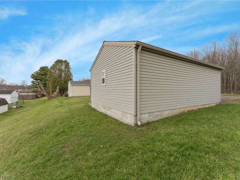 1859 Mathews Road, Poland, OH 44514 Photo 9