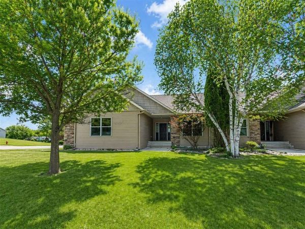 126 Acorn Avenue NW, New London, MN 56273