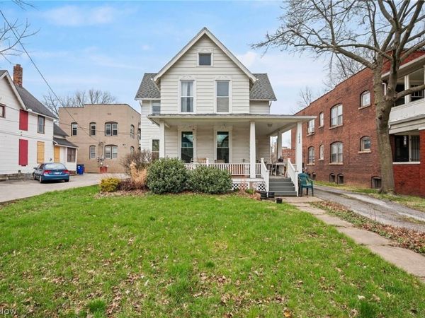 1432 W 110th Street , Cleveland, OH 44102