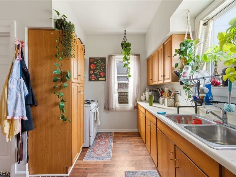 1432 W 110th Street , Cleveland, OH 44102 Photo 15