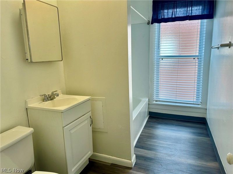 1432 W 110th Street , Cleveland, OH 44102 Photo 32