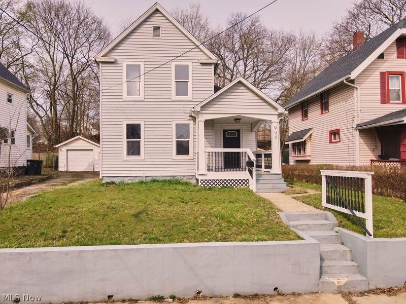 994 Moeller Avenue , Akron, OH 44307 Photo 2