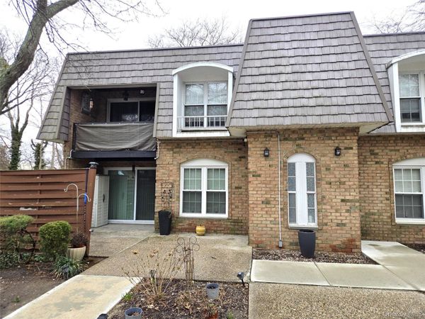 655 Middle Country, Unit 6A2, Coram, NY 11727