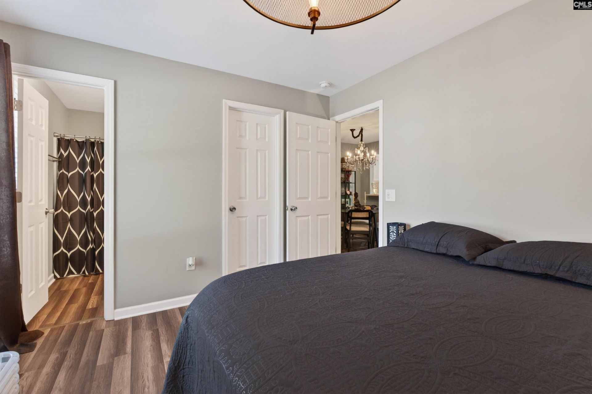 448 Deerwood Street Photo 9