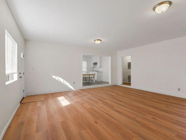 18601 Keswick Street , Unit B, Reseda, CA 91335