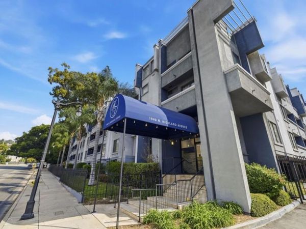 1940 Highland Oaks Drive, Unit 28, Arcadia, CA 91006