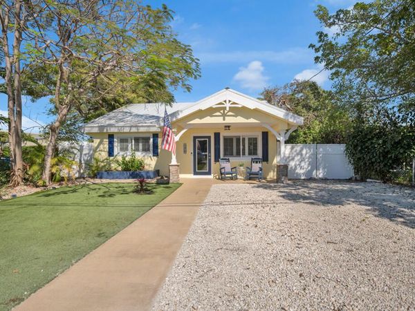 170 Hibiscus Street, Tavernier, FL 33070