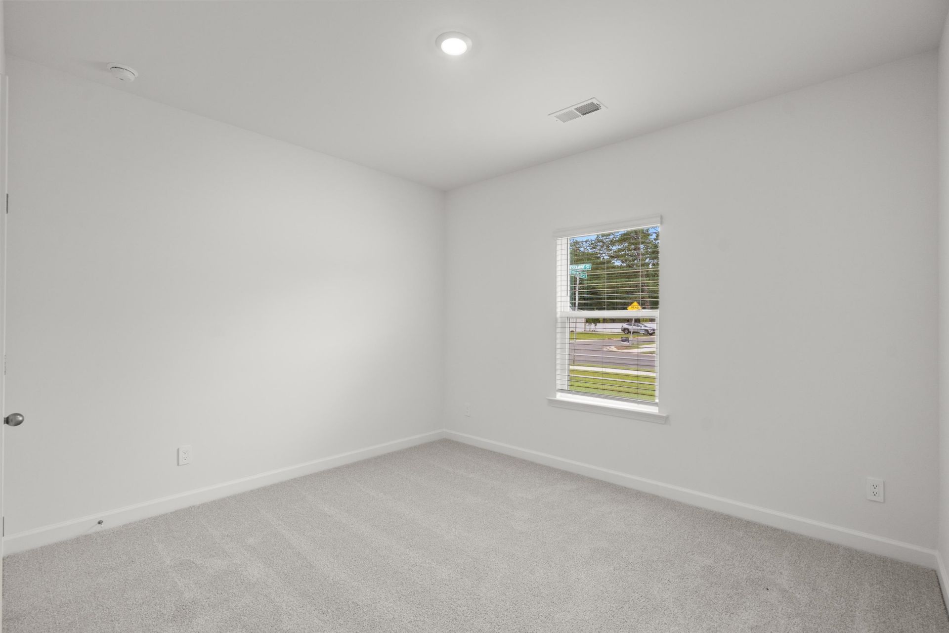 300 Jessamine St. Photo 35