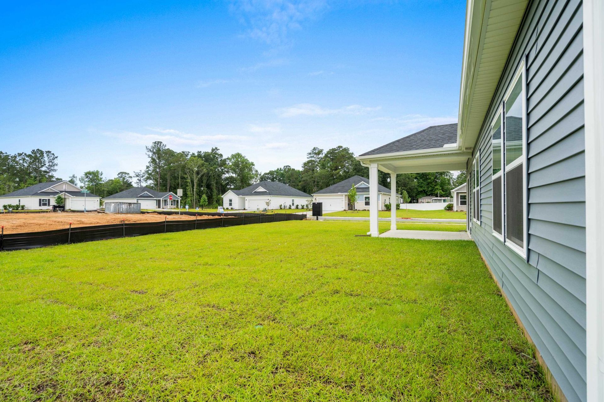 300 Jessamine St. Photo 4